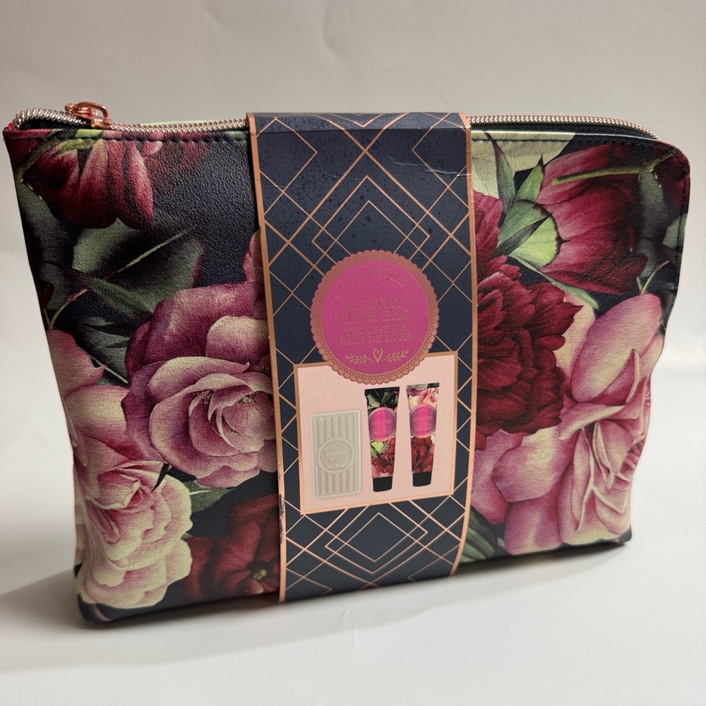 Casa Belle Luxury Bath Bag Set Brand New